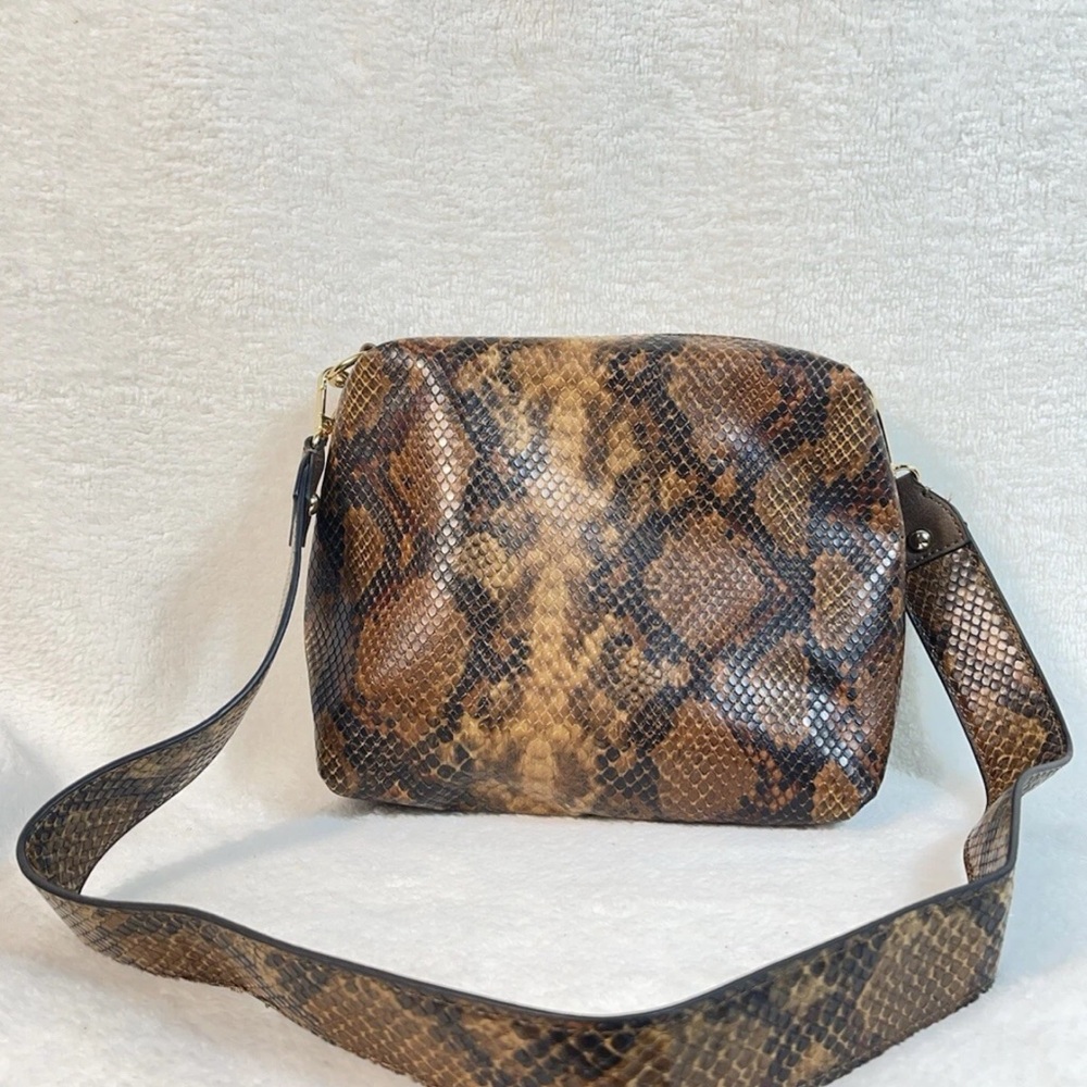 Jen & Co Women’s Sz Medium Snake Print Design Brown Vegan Leather Crossbody Bag